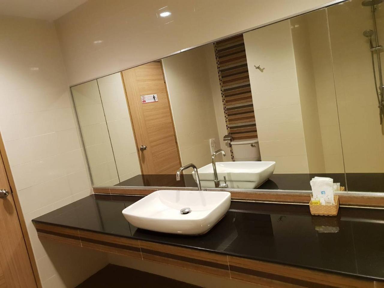 Omg Hotel Khon Kaen Exterior foto